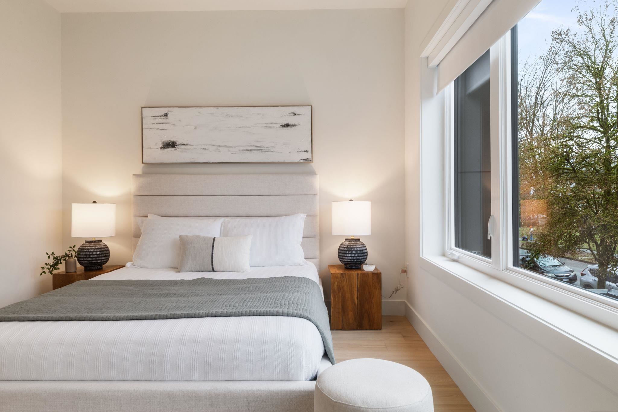 2 2541 Grant Street Vancouver, BC - 20