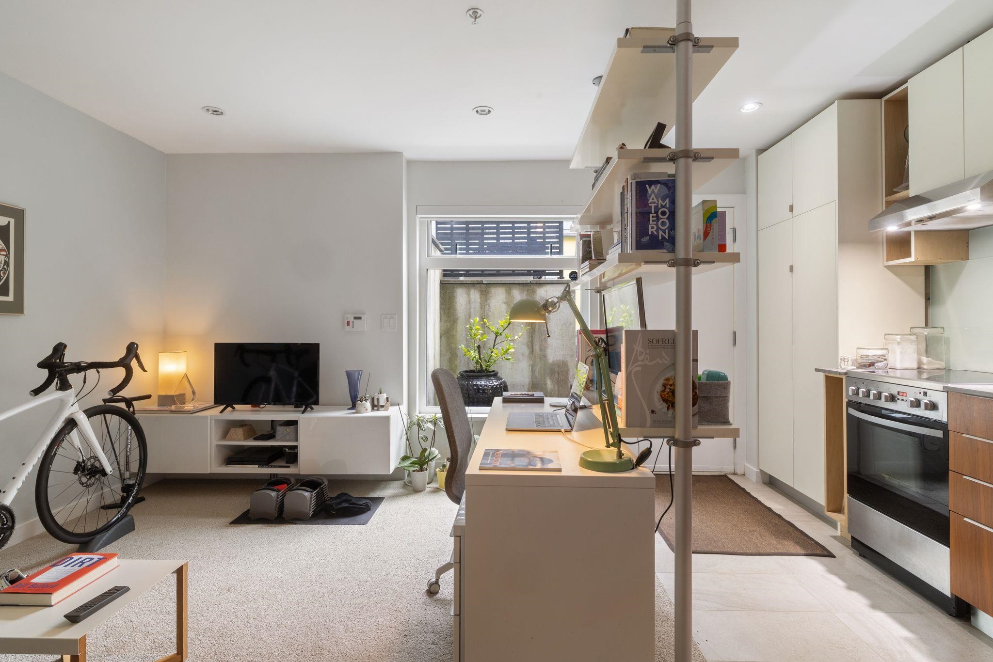 1928 Templeton Drive Vancouver, BC - 30