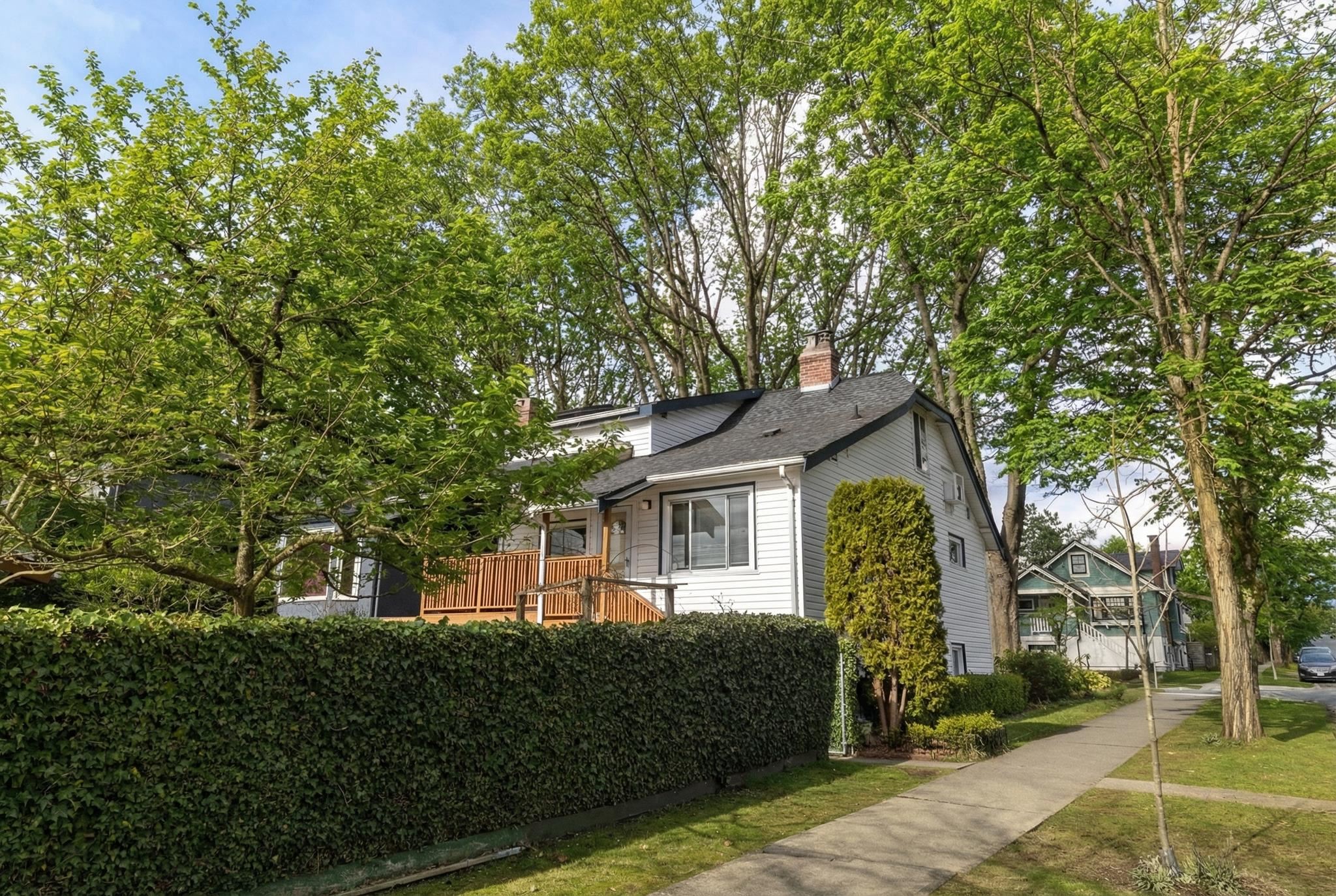 2094 E 7th Avenue Vancouver, BC - 28