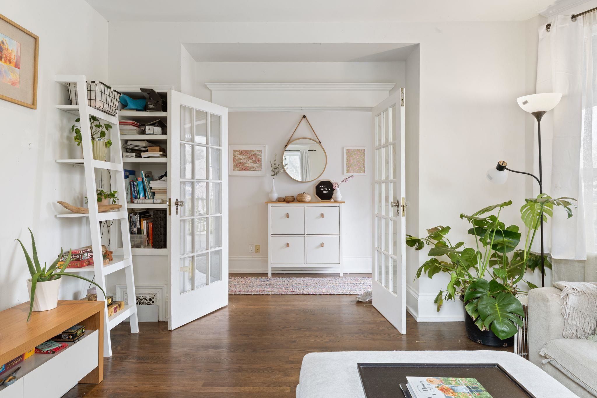 796 E 13th Avenue Vancouver, BC - 4