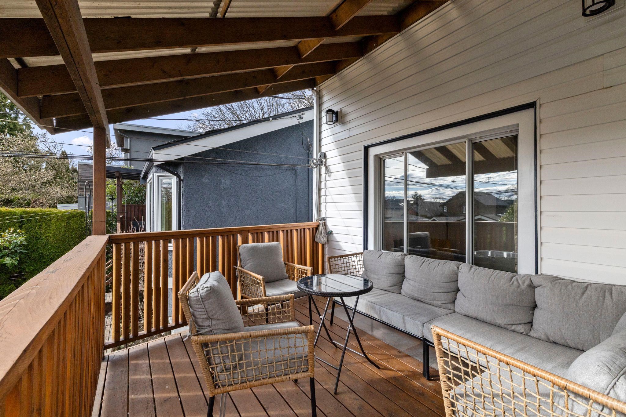 2094 E 7th Avenue Vancouver, BC - 23