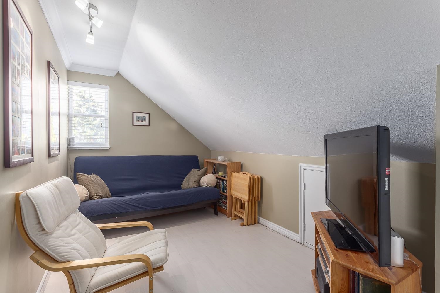 1732 Kitchener Street Vancouver, BC - 19