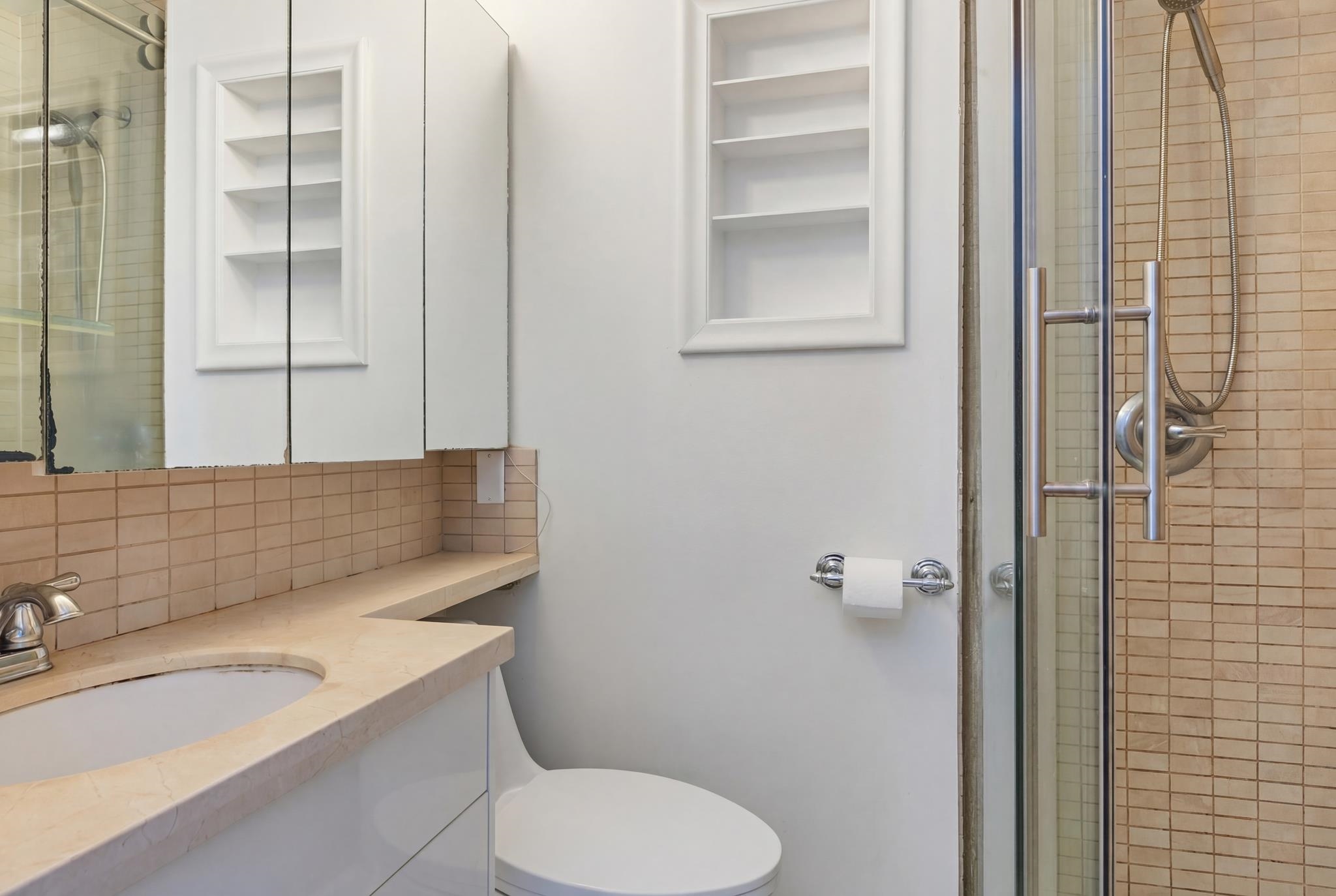 796 E 13th Avenue Vancouver, BC - 27