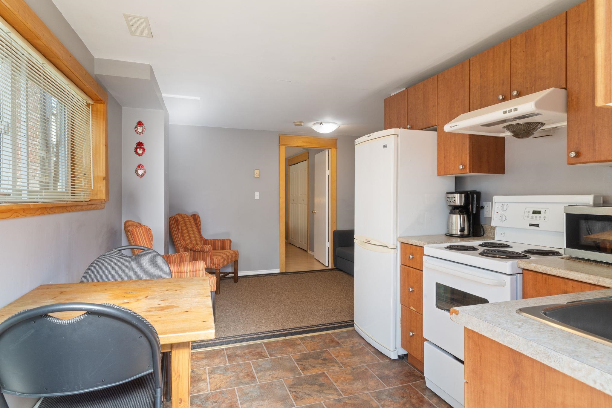 2268 E 7th Avenue Vancouver, BC - 19