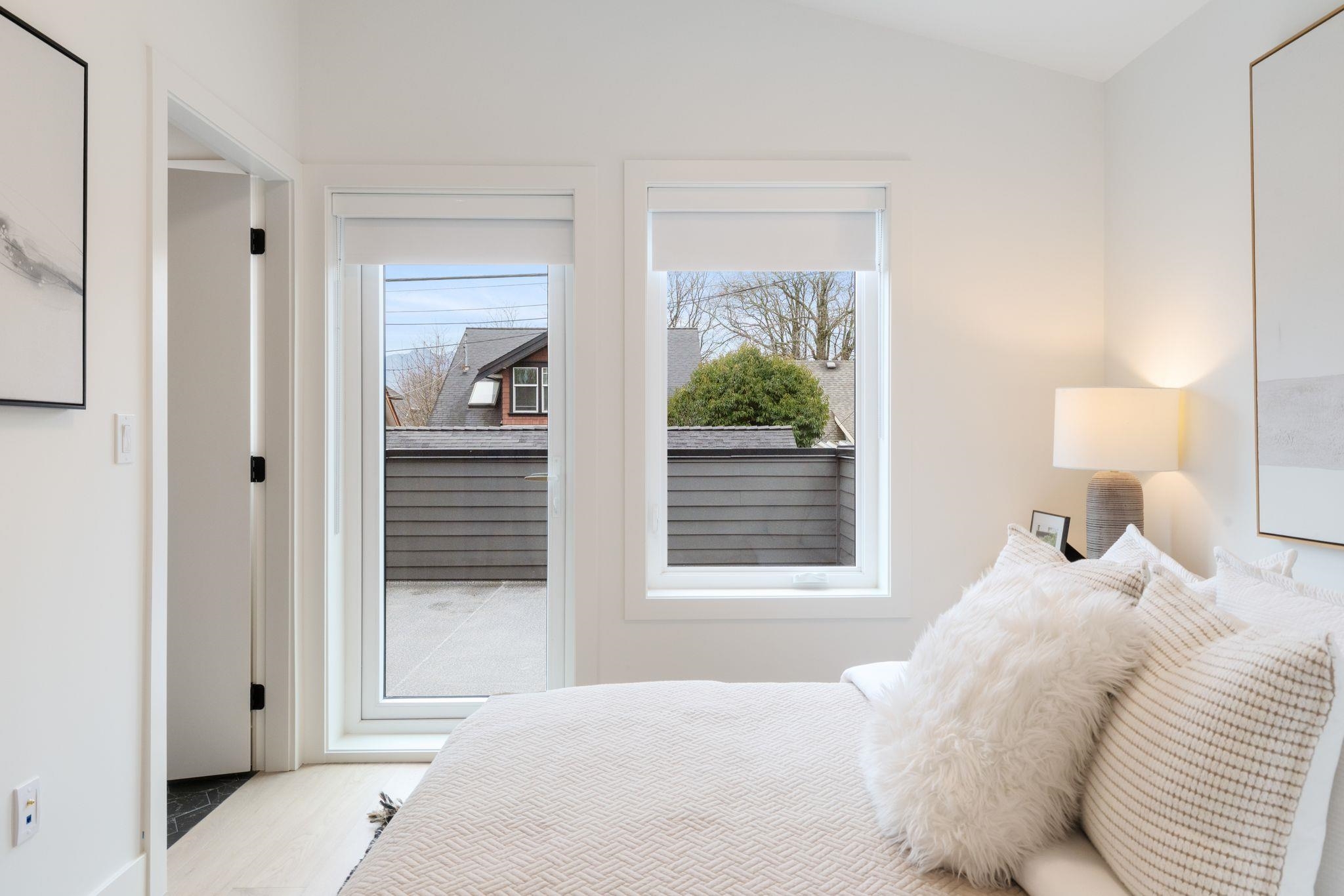 2 2539 Grant Street Vancouver, BC - 21