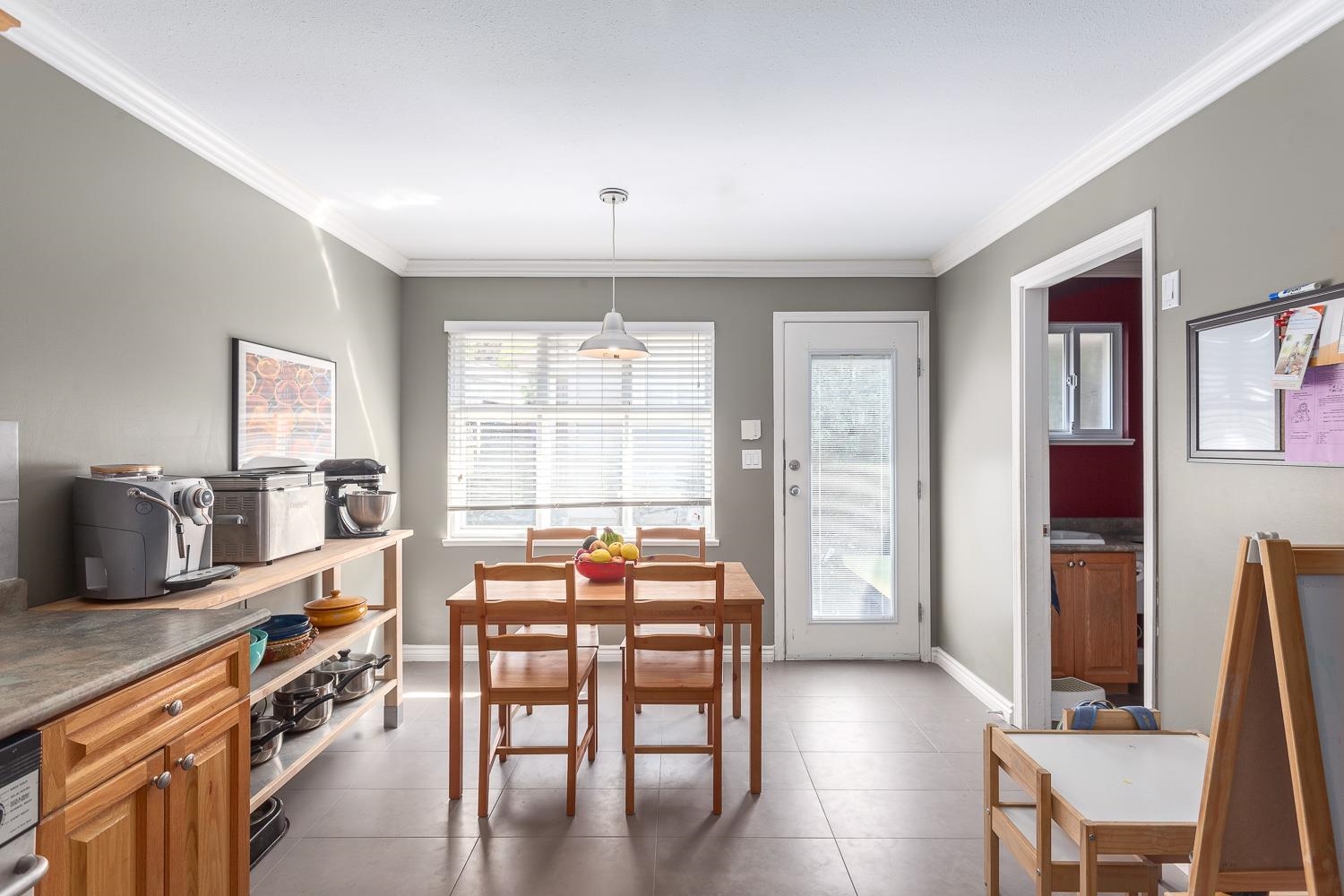 1732 Kitchener Street Vancouver, BC - 11