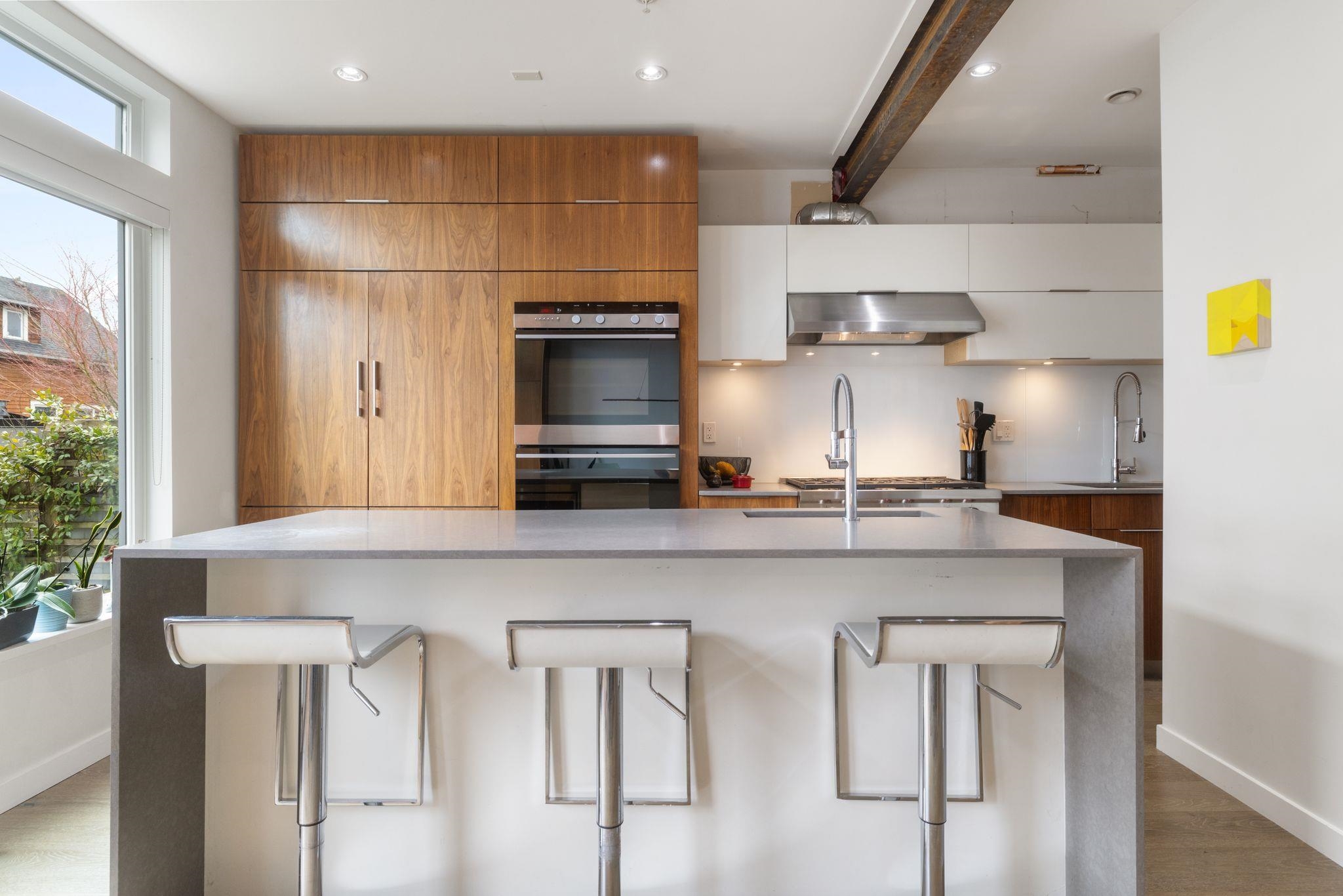 1928 Templeton Drive Vancouver, BC - 12