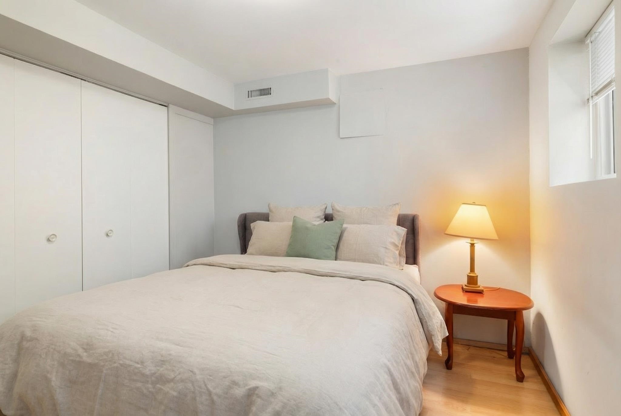 2268 E 7th Avenue Vancouver, BC - 27