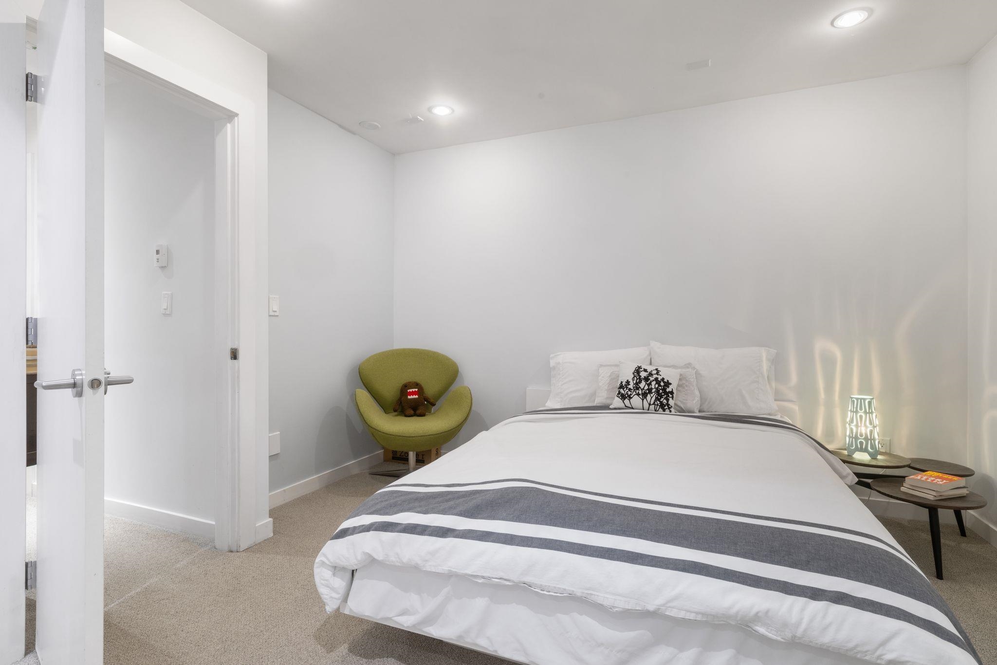 1928 Templeton Drive Vancouver, BC - 29