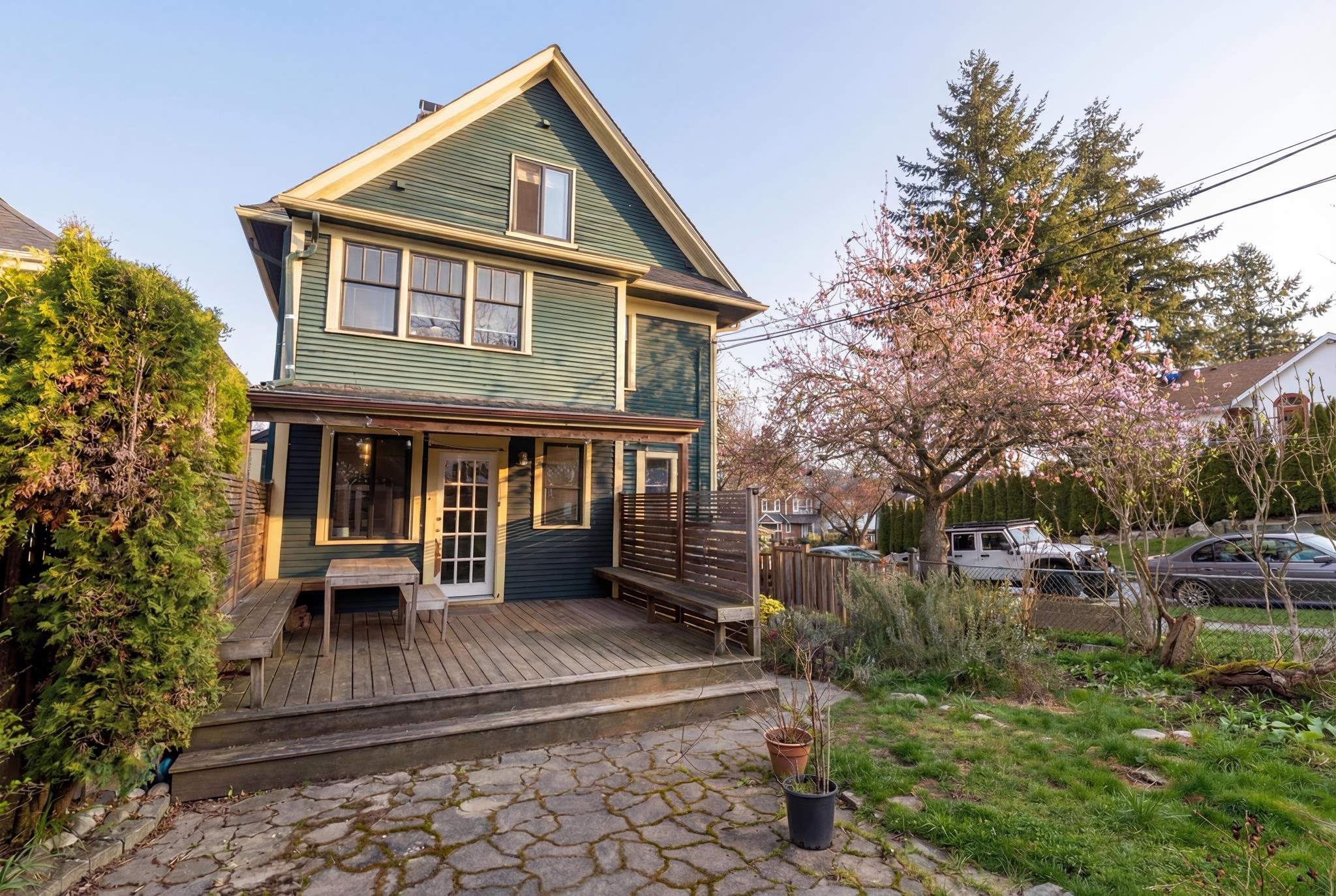 796 E 13th Avenue Vancouver, BC - 32