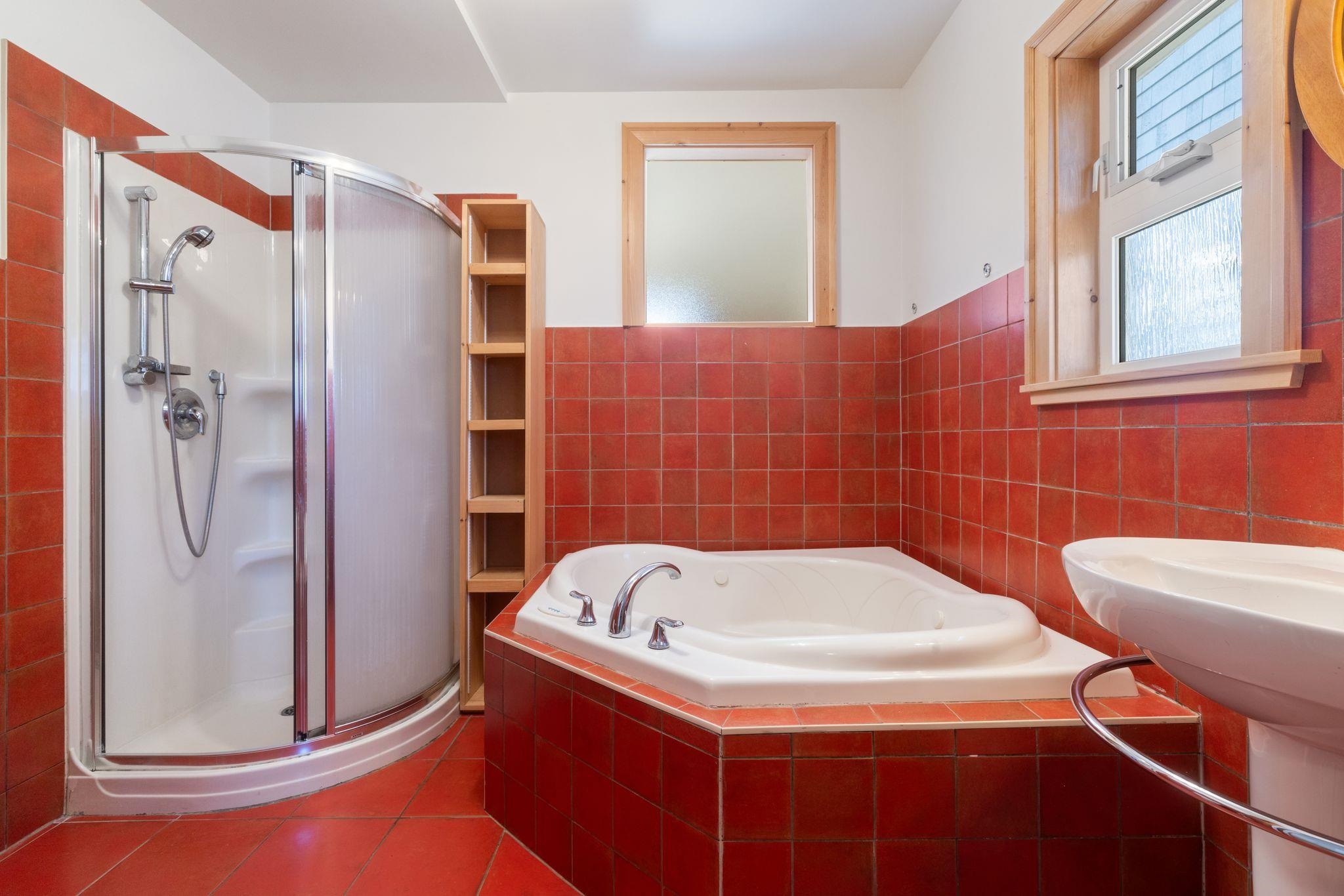 2268 E 7th Avenue Vancouver, BC - 12