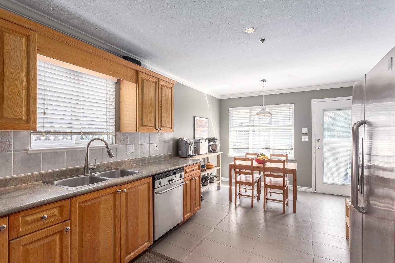 1732 Kitchener Street Vancouver, BC - 9