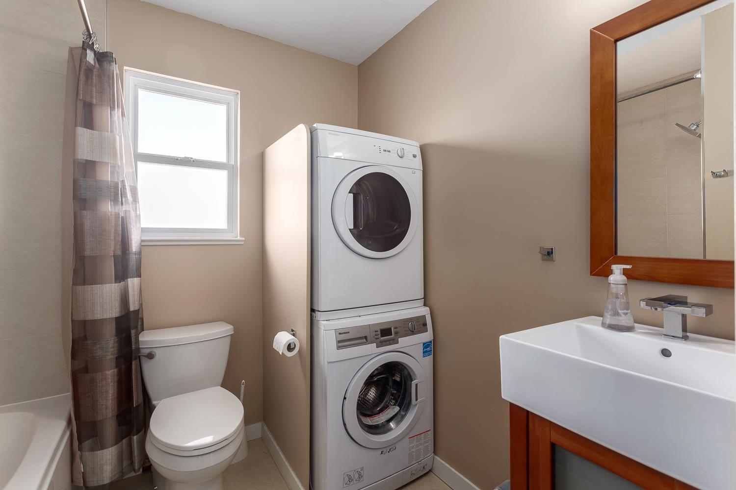 1732 Kitchener Street Vancouver, BC - 18