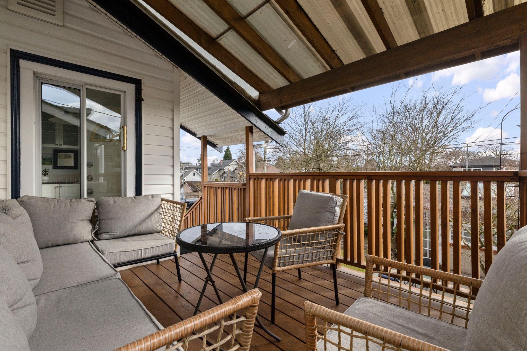 2094 E 7th Avenue Vancouver, BC - 24