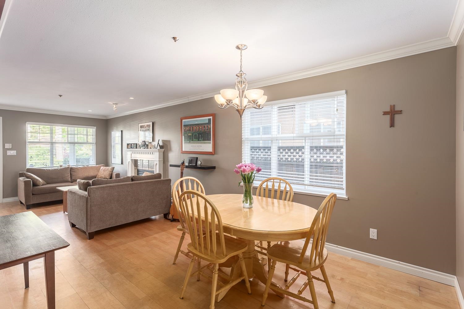 1732 Kitchener Street Vancouver, BC - 8