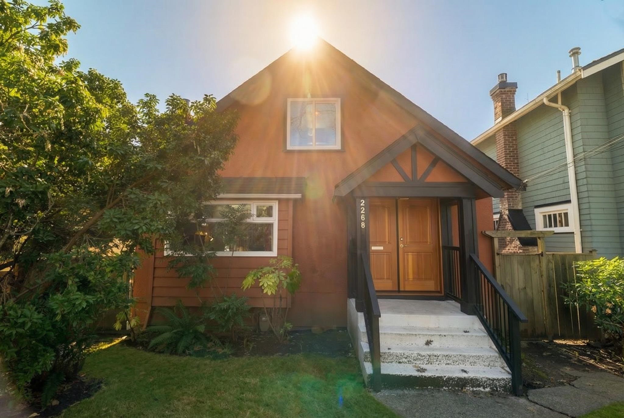 2268 E 7th Avenue Vancouver, BC - 37