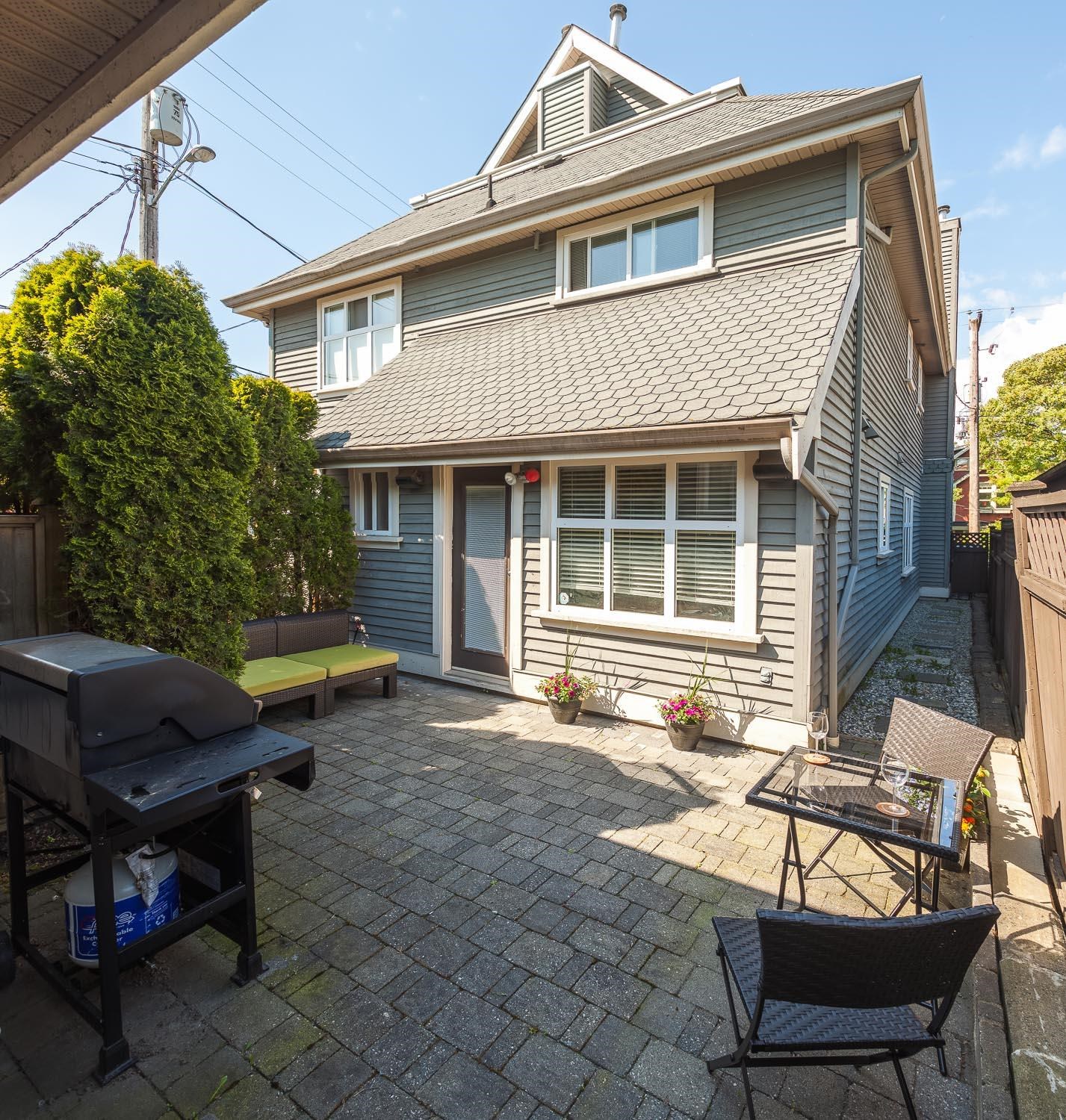 1732 Kitchener Street Vancouver, BC - 23