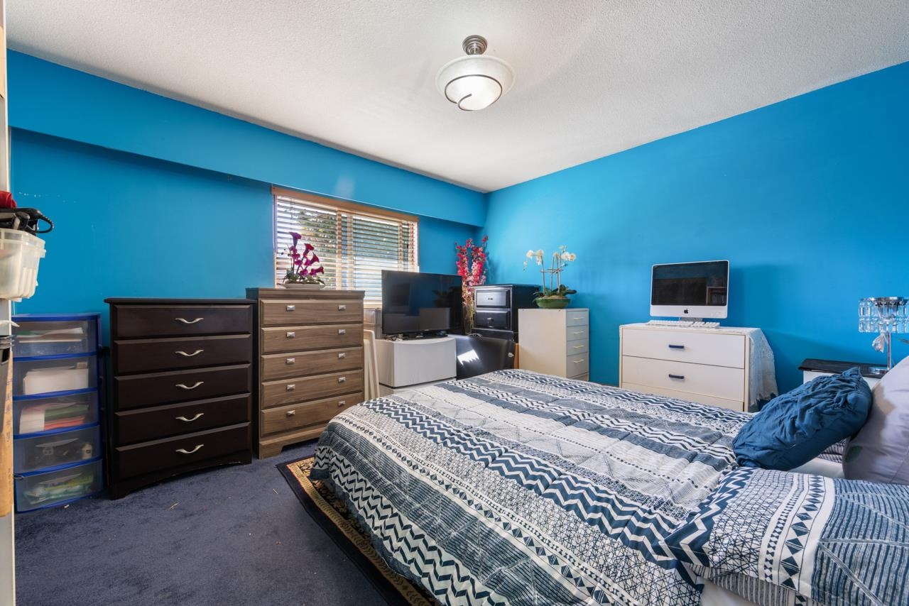 2472 E 12th Avenue Vancouver, BC - 6