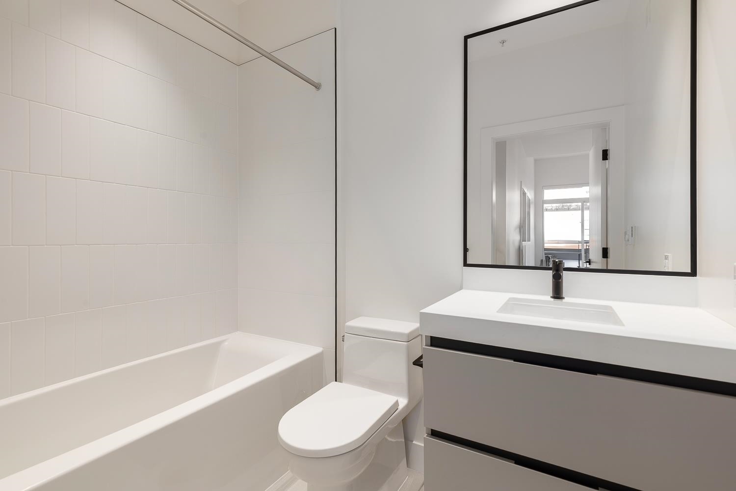 602 2235 E Broadway Vancouver, BC - 14