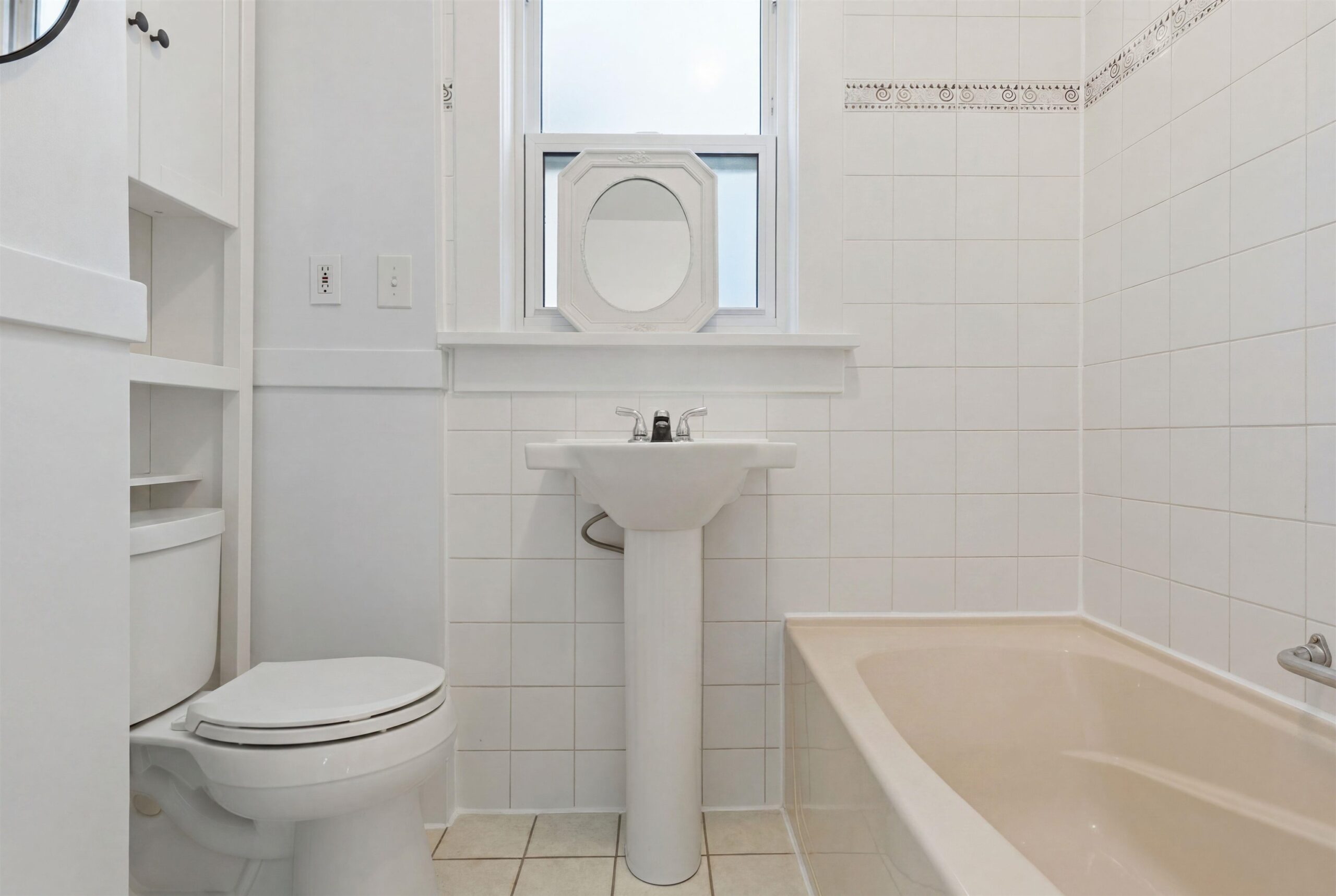 2273 E 2nd Avenue Vancouver, BC - 17