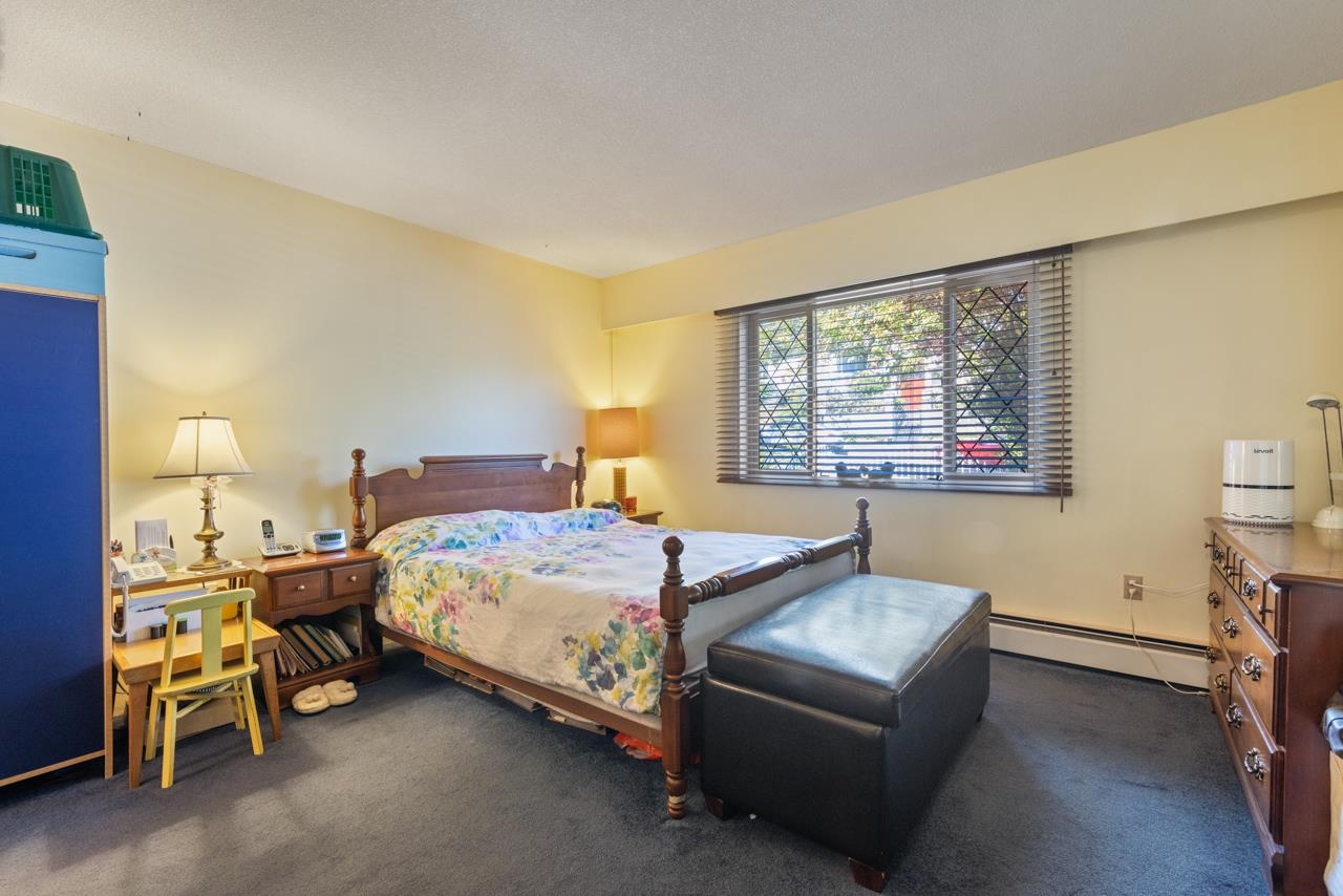 2472 E 12th Avenue Vancouver, BC - 22