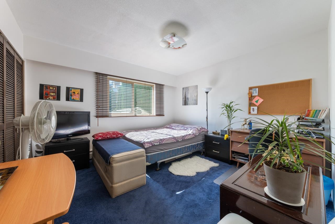 2472 E 12th Avenue Vancouver, BC - 20