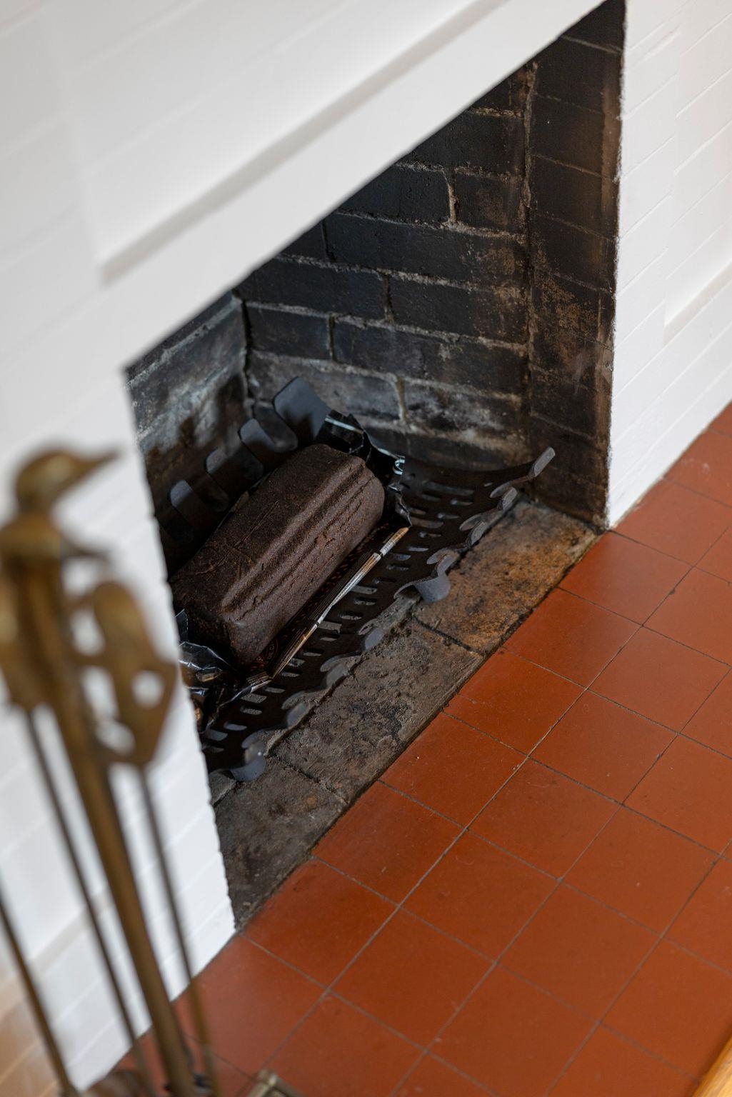 2273 E 2nd Avenue Vancouver, BC - 4