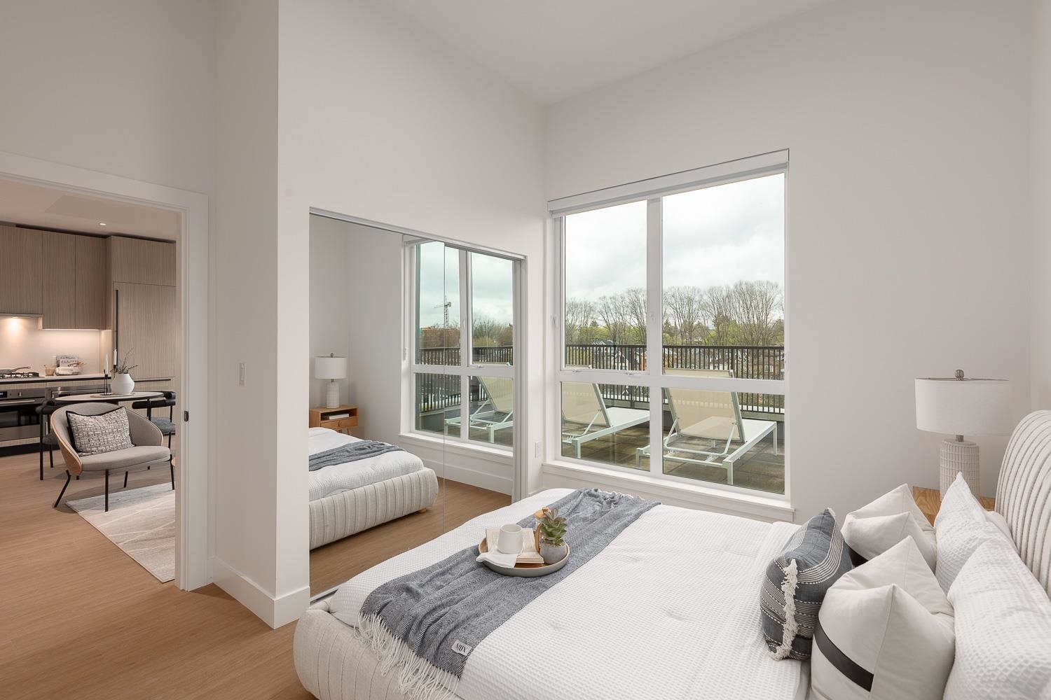 601 2235 E Broadway Vancouver, BC - 10