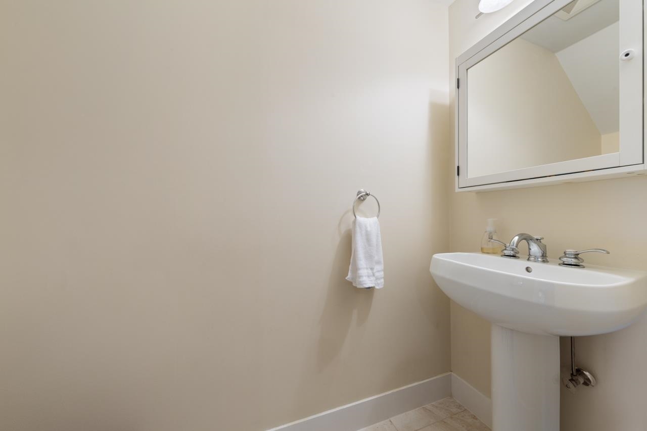 210 4458 Albert Street Burnaby, BC - 15