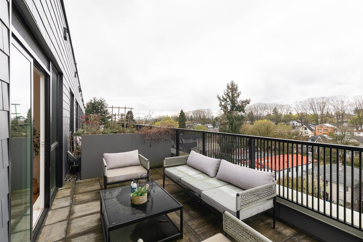 601 2235 E Broadway Vancouver, BC - 21