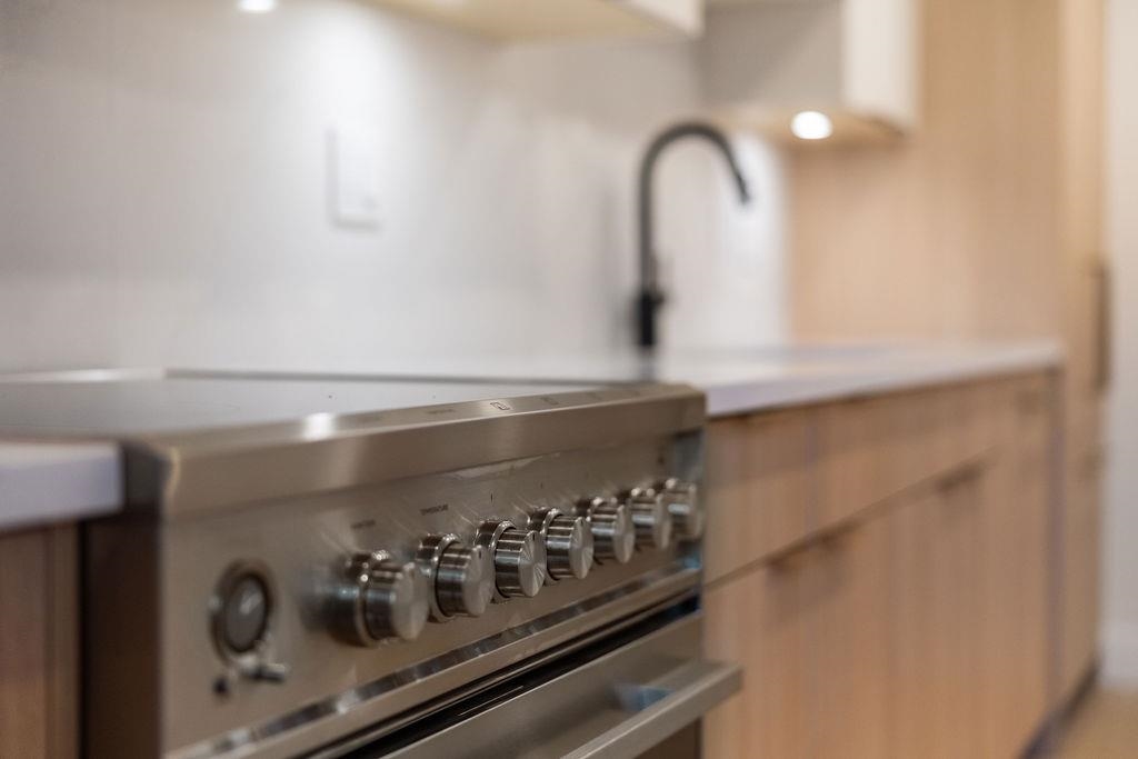 1 1933 Templeton Drive Vancouver, BC - 11