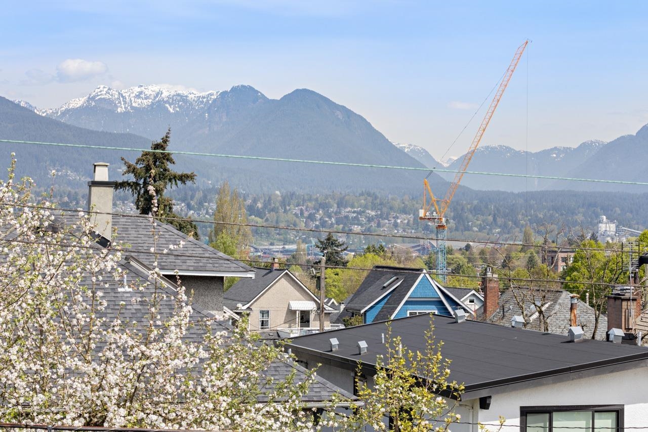 1923 Parker Street Vancouver, BC - 34