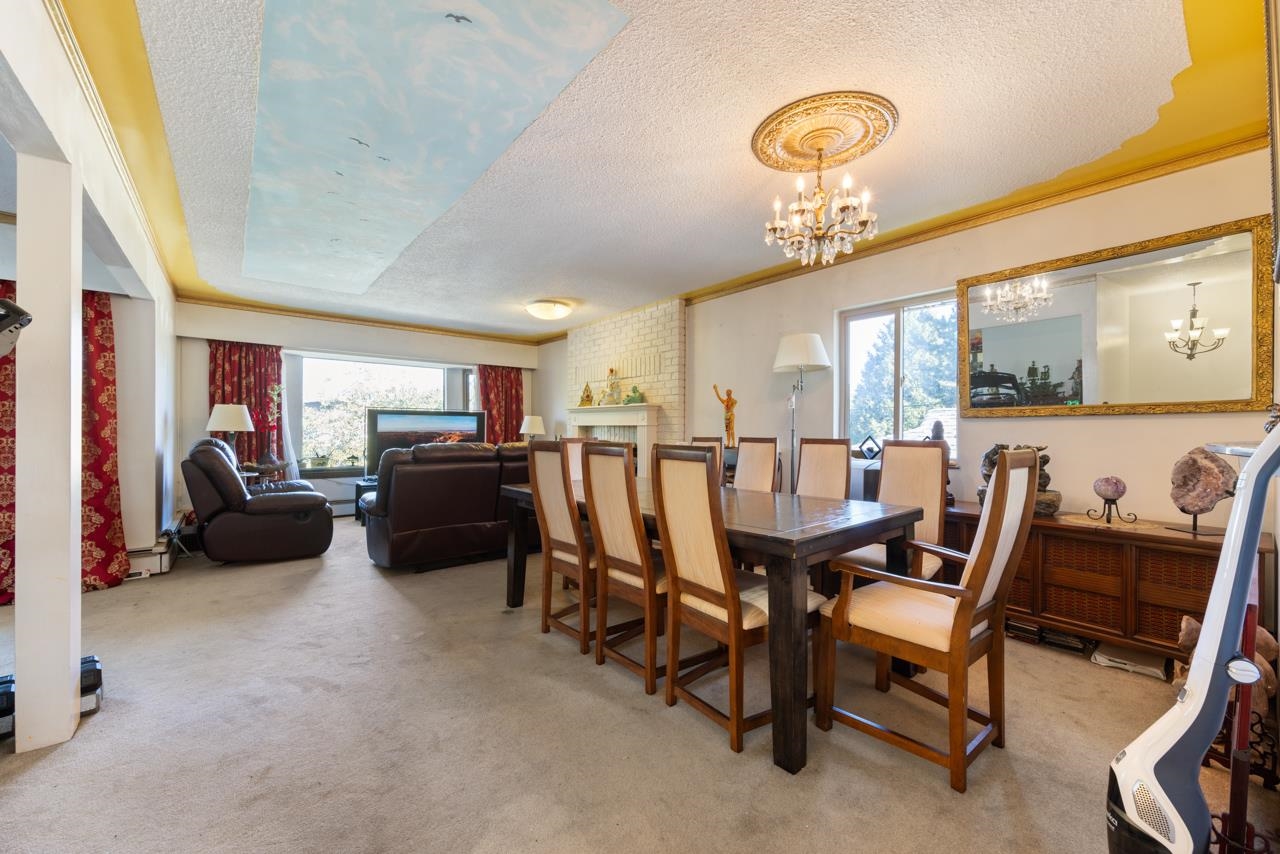 2472 E 12th Avenue Vancouver, BC - 13