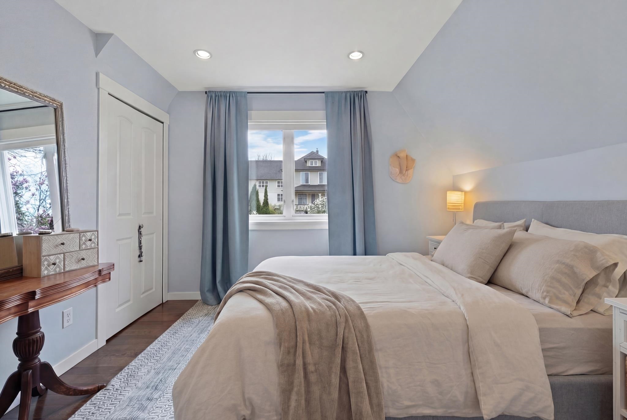 1807 E 7th Avenue Vancouver, BC - 12