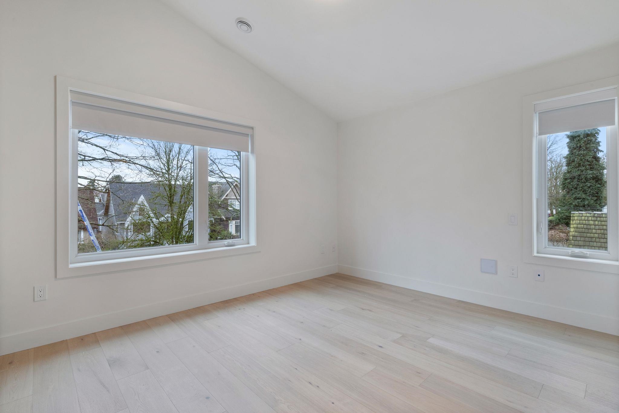 1 2541 Grant Street Vancouver, BC - 30