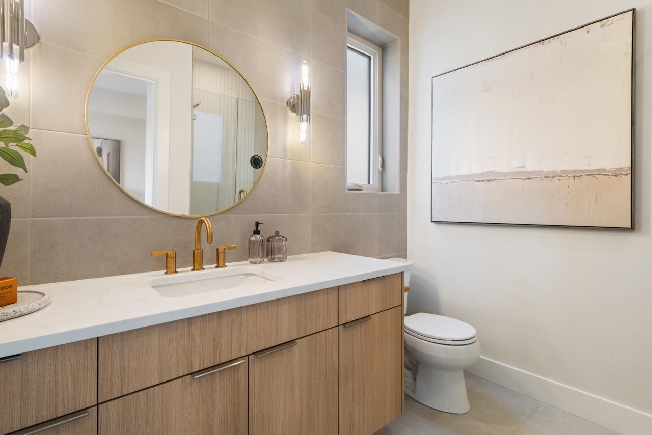 1937 Templeton Drive Vancouver, BC - 16