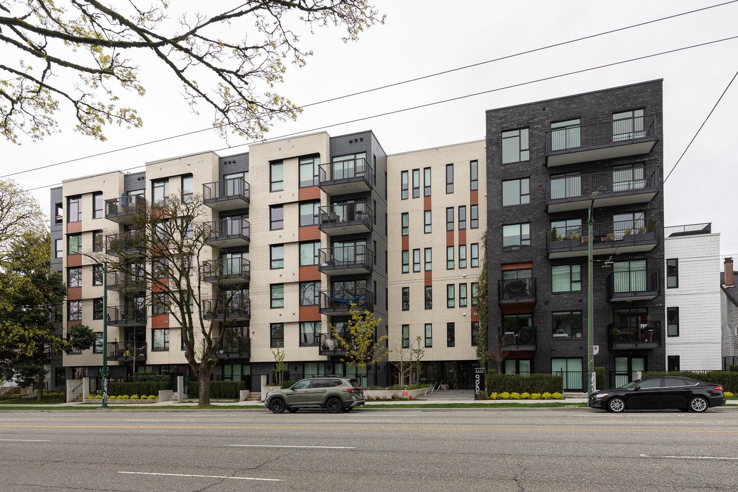 210 2235 E Broadway Vancouver, BC - 21