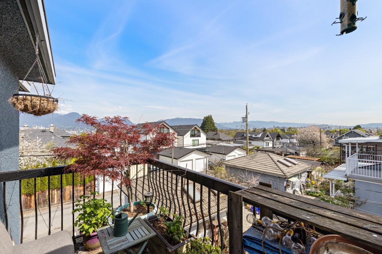 1923 Parker Street Vancouver, BC - 32