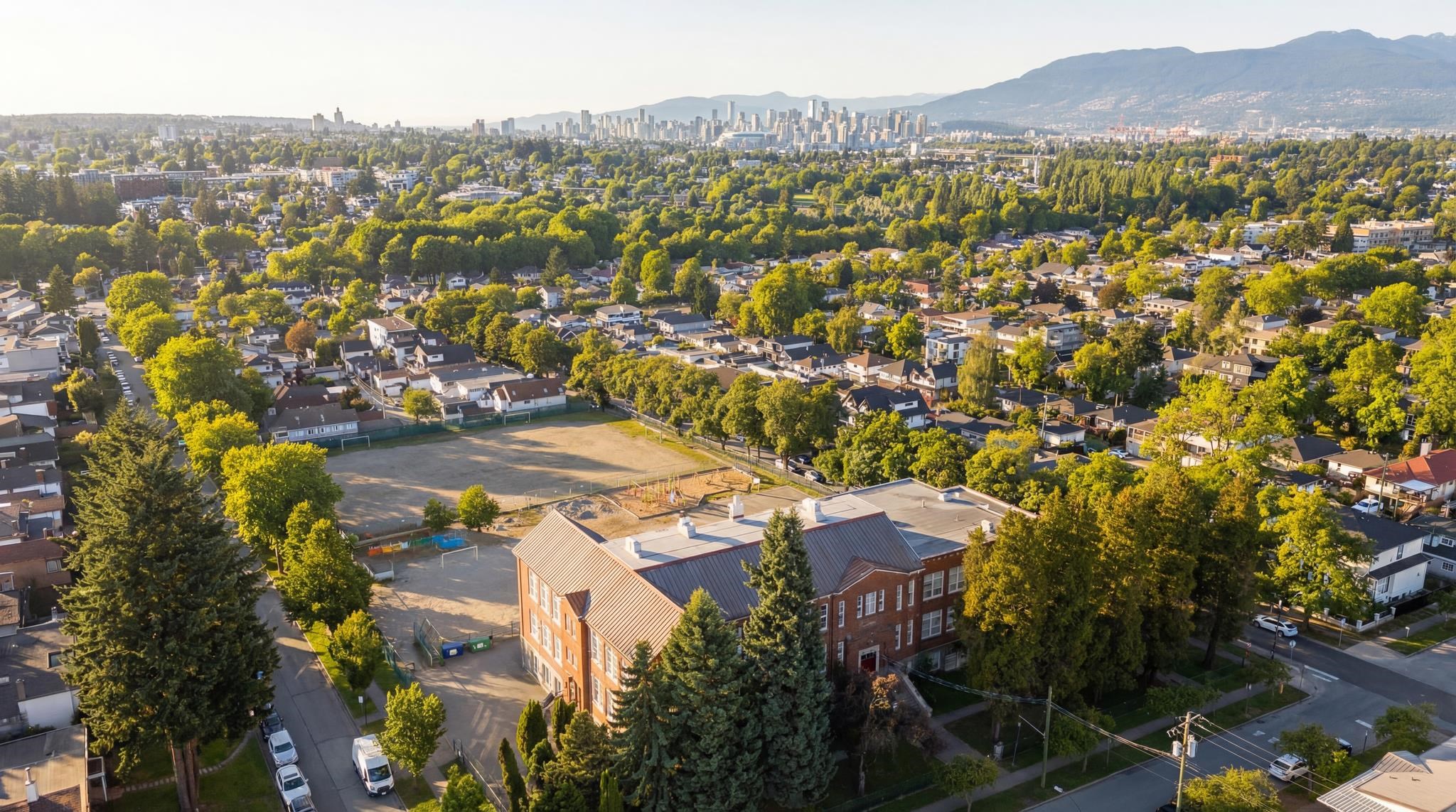 2580 E 19th Avenue Vancouver, BC - 22