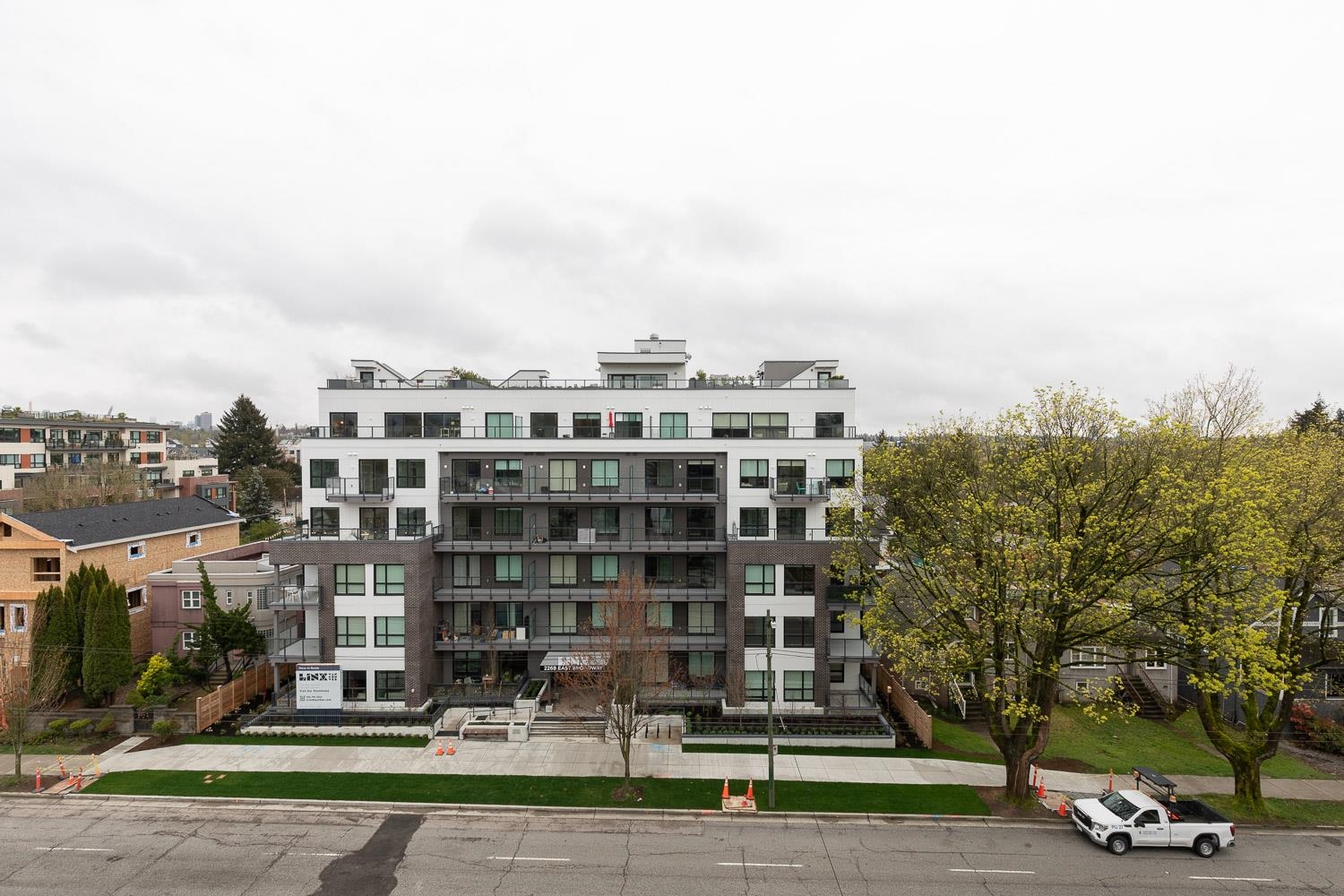 602 2235 E Broadway Vancouver, BC - 19