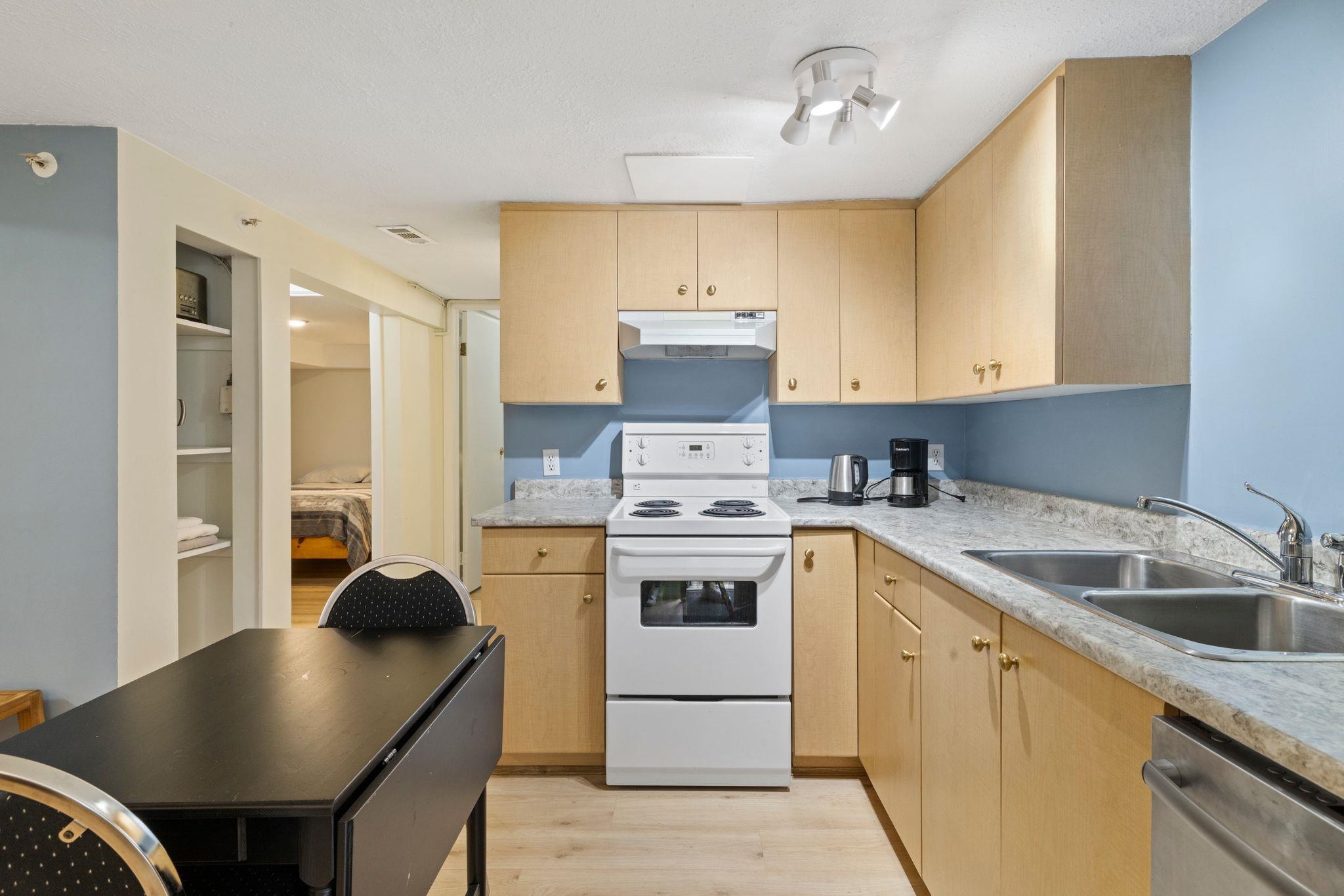 2273 E 2nd Avenue Vancouver, BC - 21