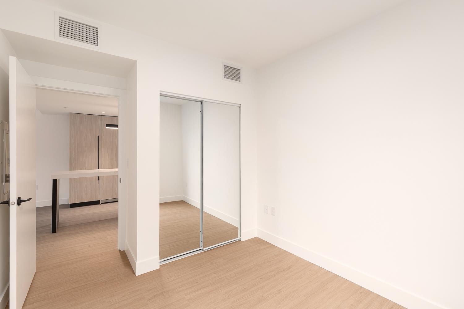 210 2235 E Broadway Vancouver, BC - 13