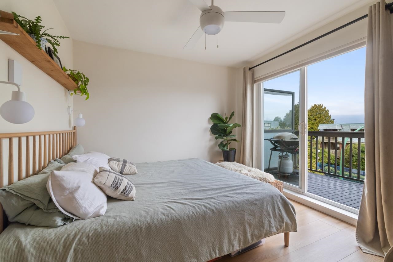 210 4458 Albert Street Burnaby, BC - 23