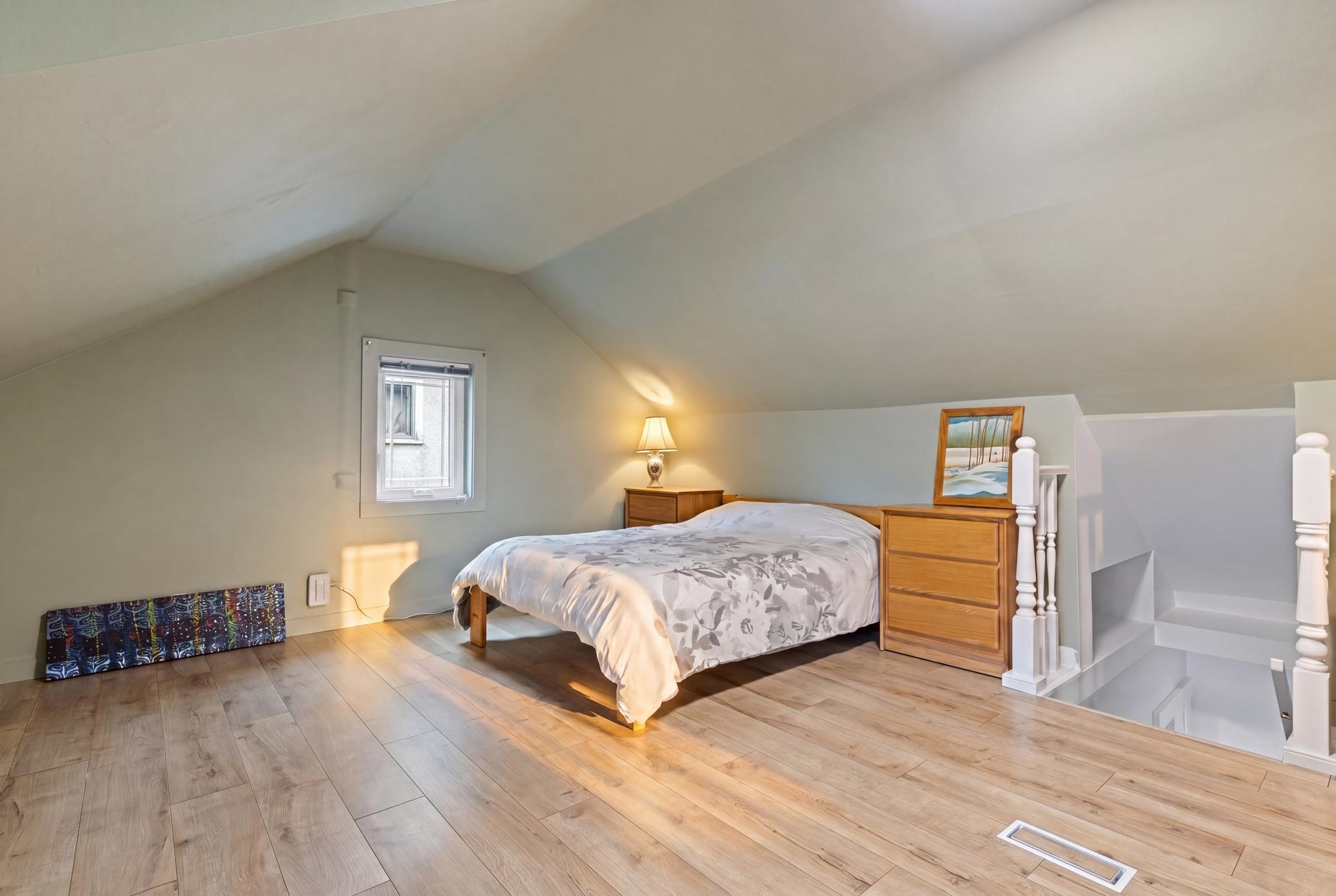 2273 E 2nd Avenue Vancouver, BC - 18