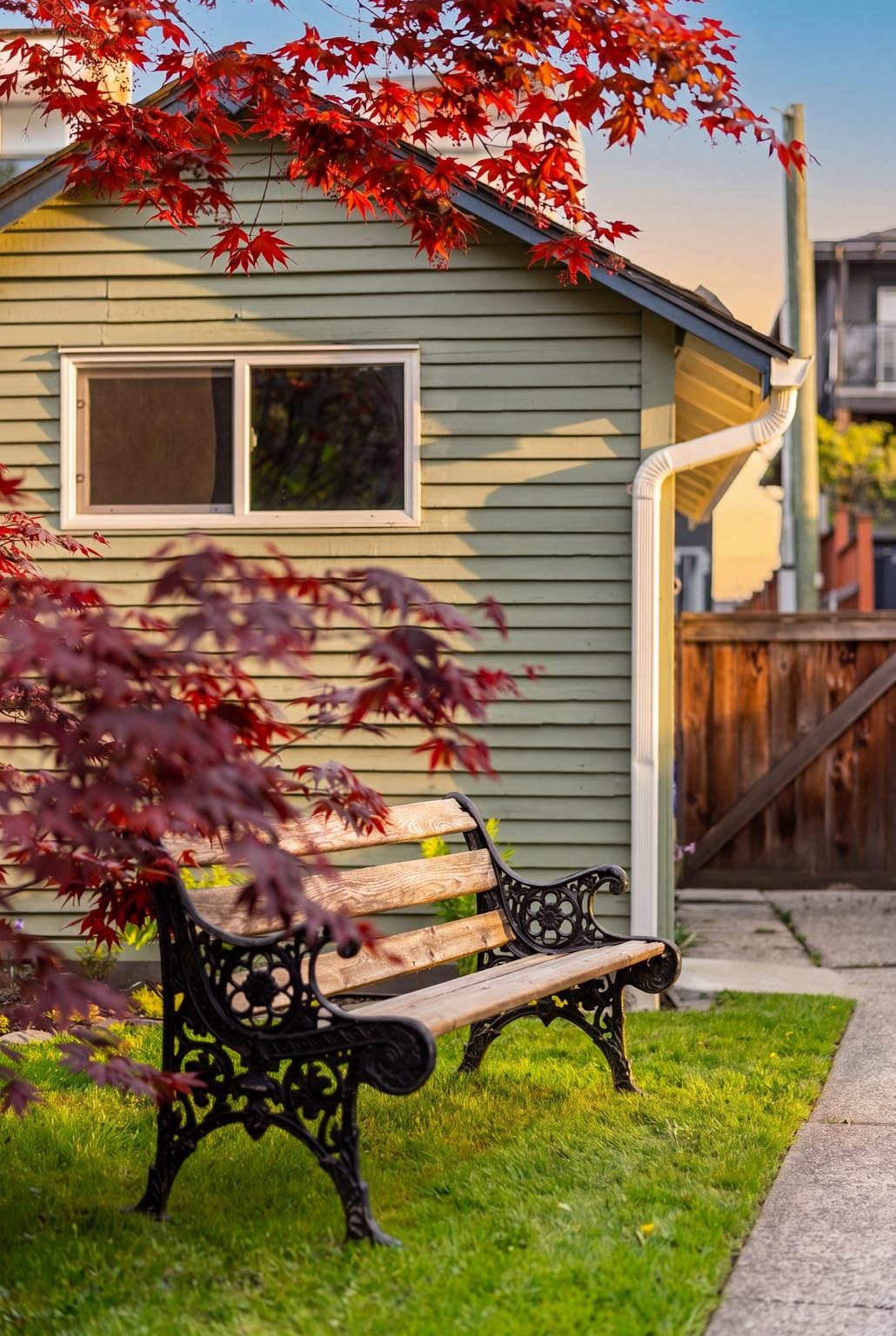 2273 E 2nd Avenue Vancouver, BC - 31