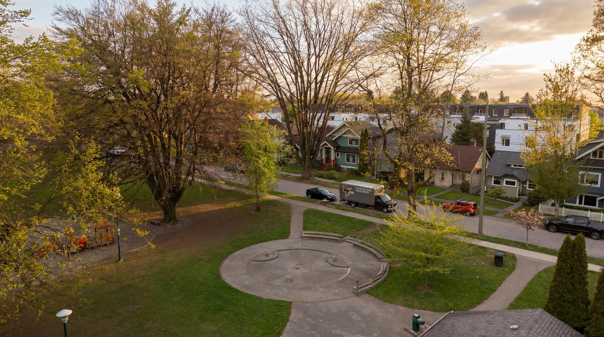 2273 E 2nd Avenue Vancouver, BC - 35