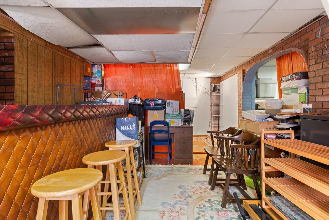 2472 E 12th Avenue Vancouver, BC - 27