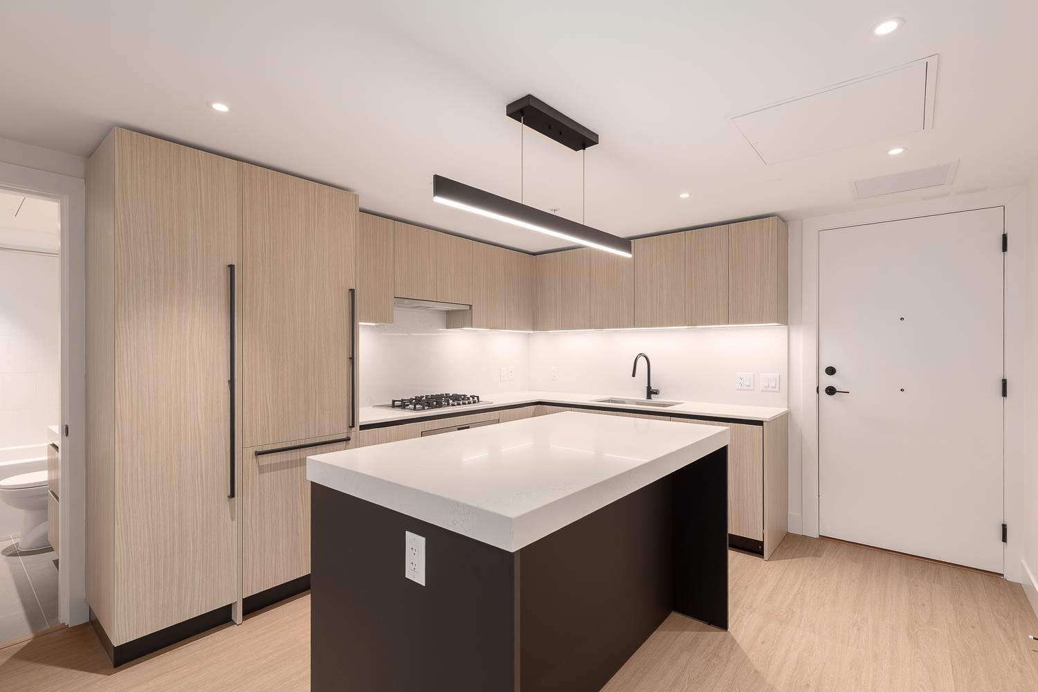 110 2235 E Broadway Vancouver, BC - 7