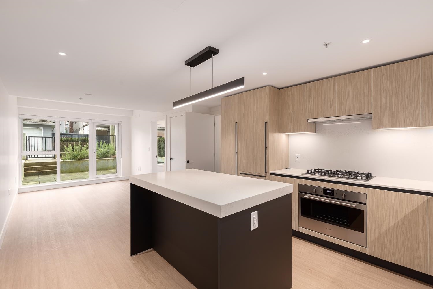 110 2235 E Broadway Vancouver, BC - 8