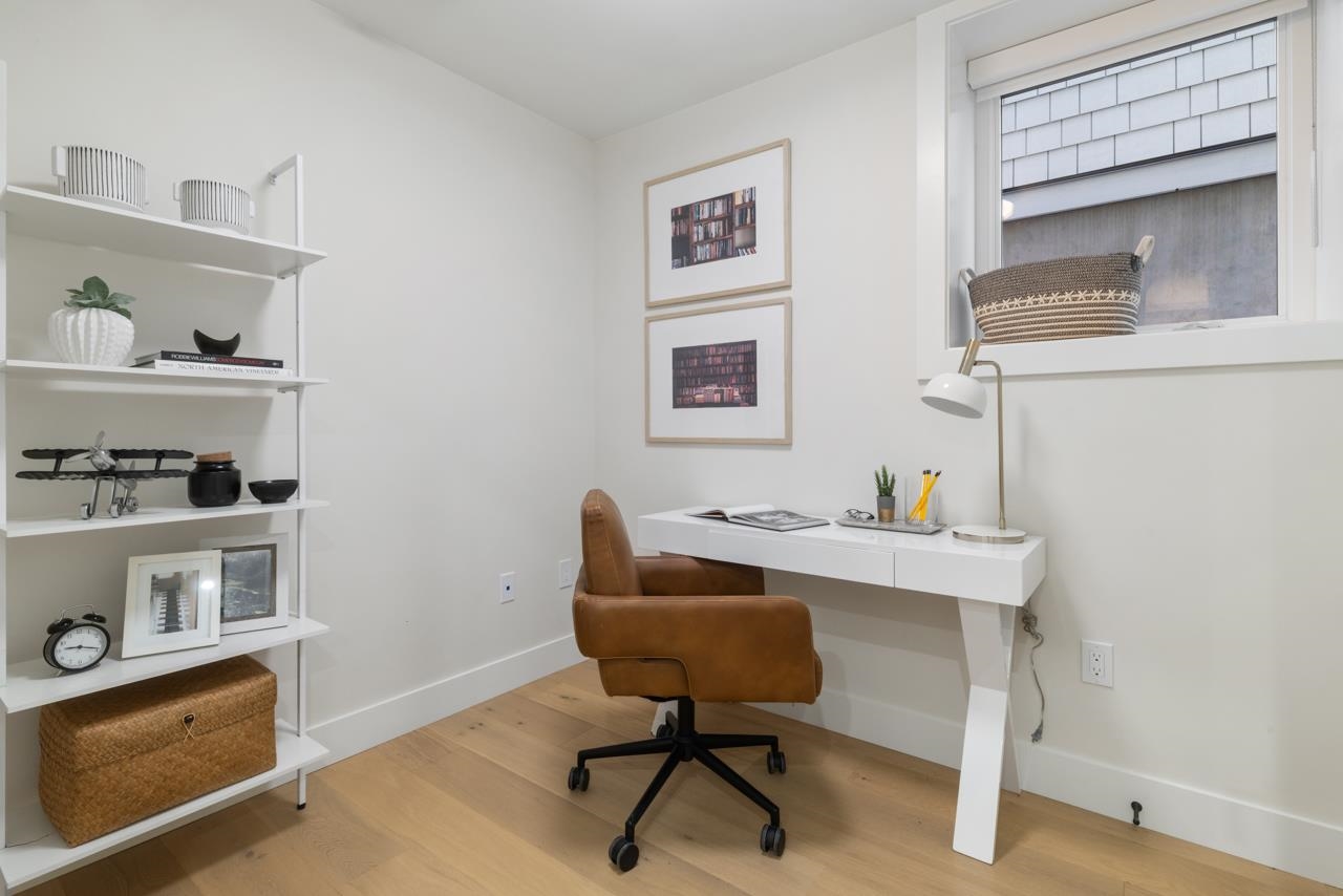 1937 Templeton Drive Vancouver, BC - 32